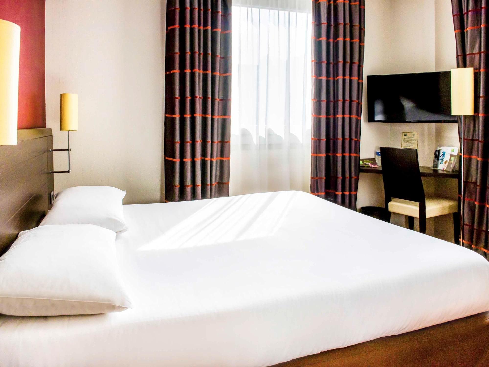 Ibis Styles Nantes Centre Place Royale Buitenkant foto