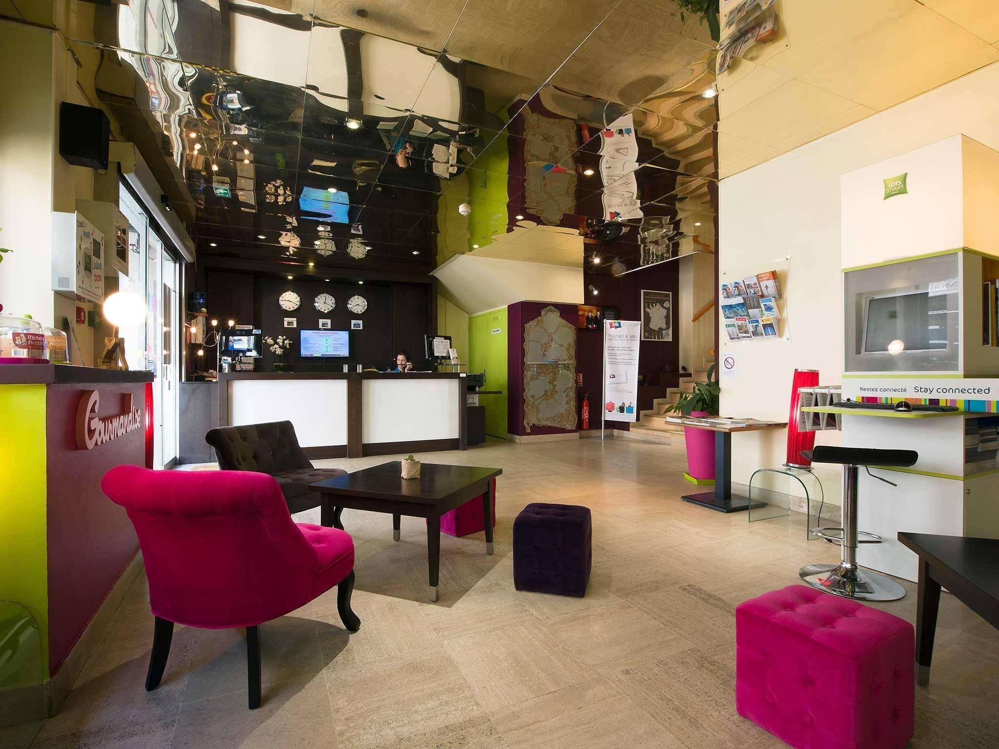 Ibis Styles Nantes Centre Place Royale Buitenkant foto