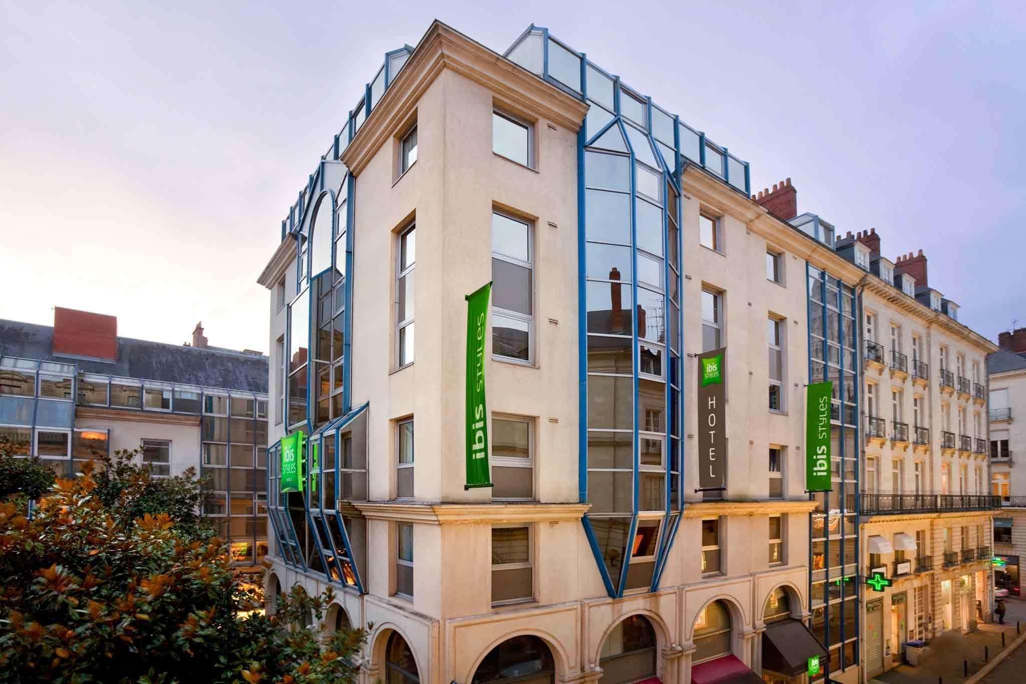 Ibis Styles Nantes Centre Place Royale Buitenkant foto