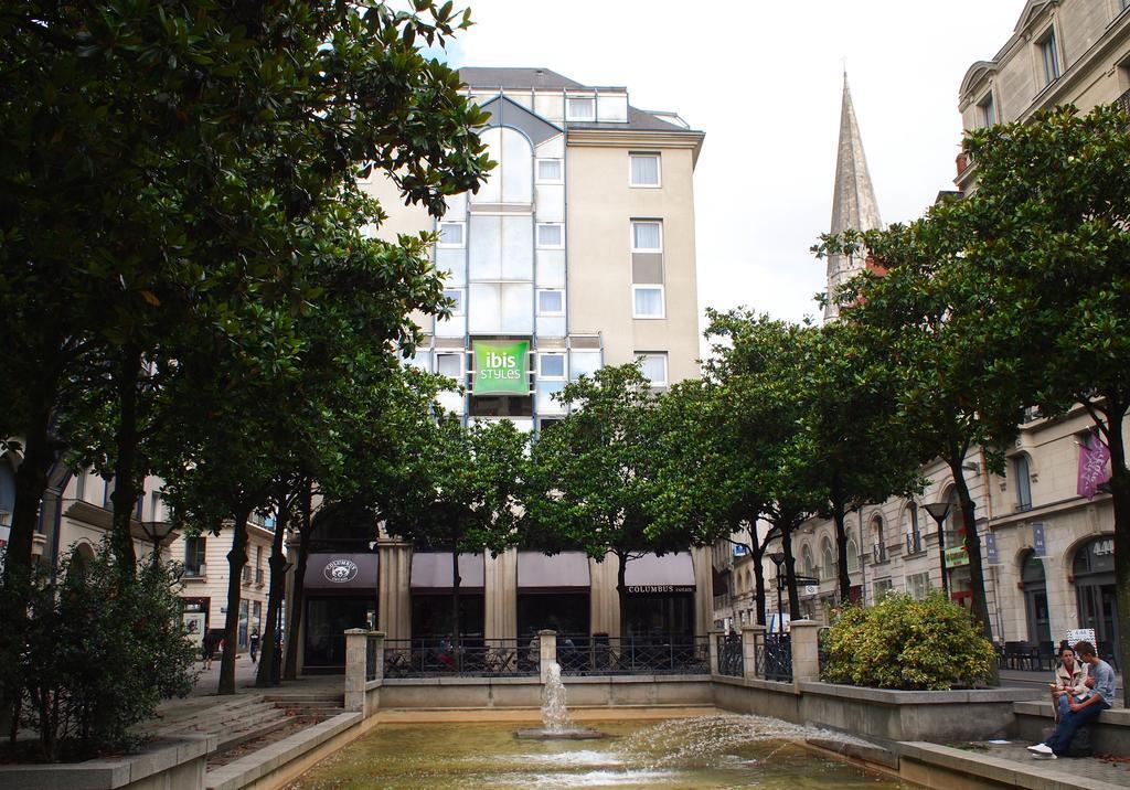 Ibis Styles Nantes Centre Place Royale Buitenkant foto