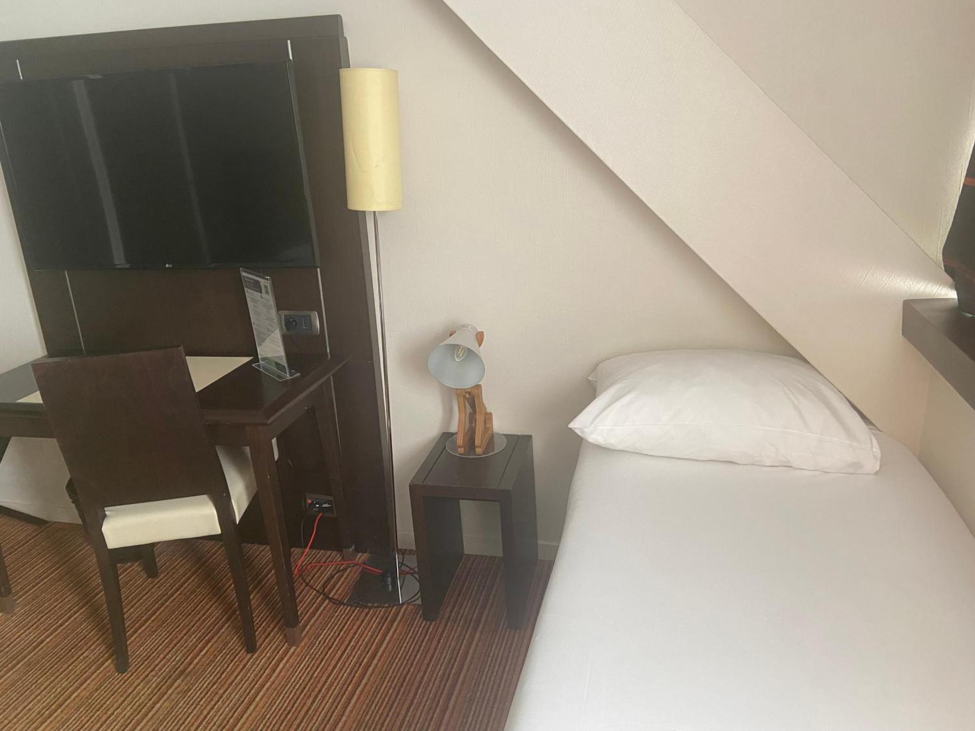 Ibis Styles Nantes Centre Place Royale Buitenkant foto
