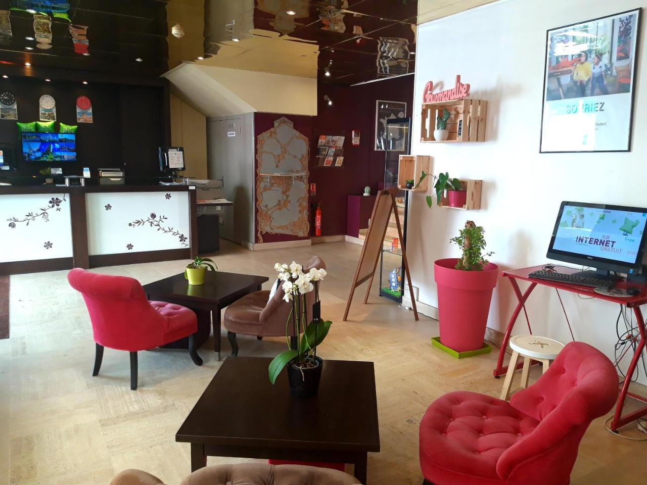 Ibis Styles Nantes Centre Place Royale Buitenkant foto